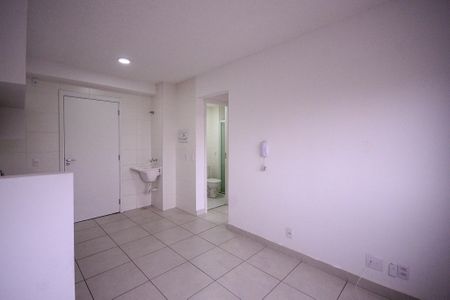 Apartamento à venda com 32m², 2 quartos e sem vaga Apartamento à venda com 32m², 2 quartos e sem vagaSala/Cozinha