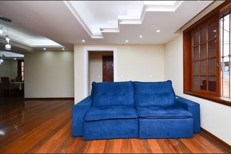 Casa à venda com 250m², 3 quartos e 4 vagasSala de Estar