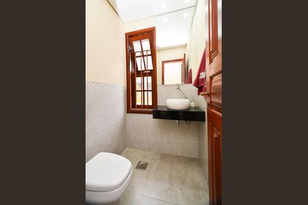 Casa à venda com 250m², 3 quartos e 4 vagasLavabo