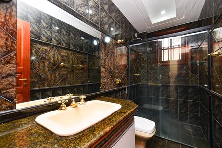 Casa à venda com 250m², 3 quartos e 4 vagasBanheiro Social