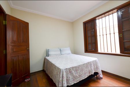 Casa à venda com 250m², 3 quartos e 4 vagasQuarto 1