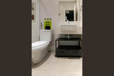 Apartamento para alugar com 130m², 2 quartos e 1 vagaBanheiro da Suíte 2