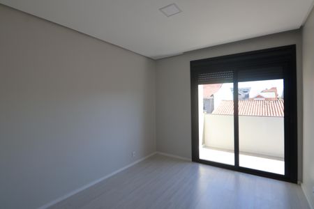 Casa à venda com 215m², 5 quartos e 2 vagasQuarto 3