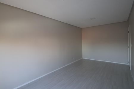 Casa à venda com 215m², 5 quartos e 2 vagasQuarto 2