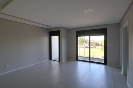 Casa à venda com 215m², 5 quartos e 2 vagasSuite