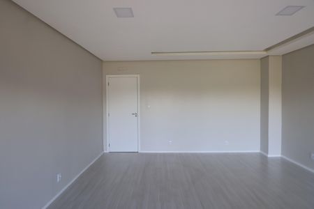 Casa à venda com 215m², 5 quartos e 2 vagasSuite