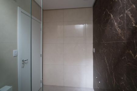 Casa à venda com 215m², 5 quartos e 2 vagasBanheiro 1
