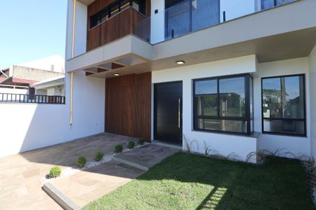 Casa à venda com 215m², 5 quartos e 2 vagasÁrea externa