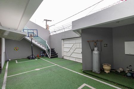 Casa à venda com 300m², 4 quartos e 4 vagasGaragem