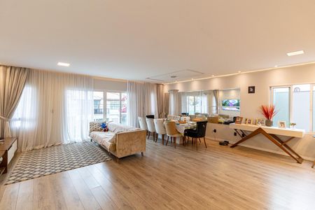 Sala de casa à venda com 4 quartos, 300m² em Jardim Nossa Senhora do Carmo, São Paulo