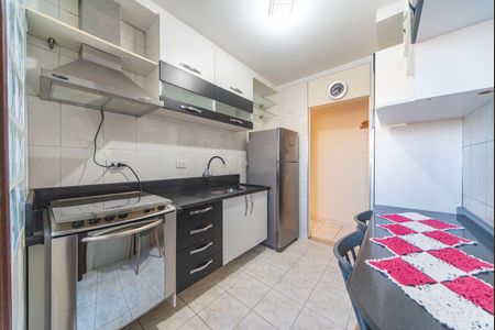 Apartamento à venda com 55m², 2 quartos e 1 vagaCozinha 