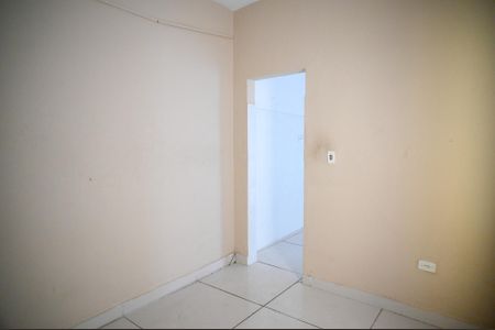 Quarto de casa para alugar com 1 quarto, 50m² em Vila Moraes, São Paulo