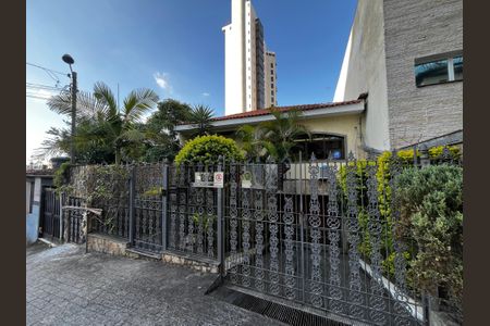 Casa à venda com 164m², 3 quartos e 3 vagasFachada