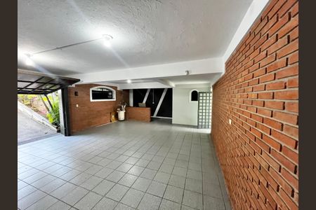 Casa à venda com 164m², 3 quartos e 3 vagasGaragem