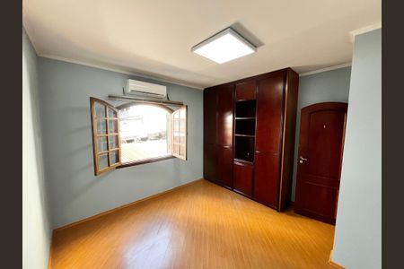 Casa à venda com 164m², 3 quartos e 3 vagasQuarto 1