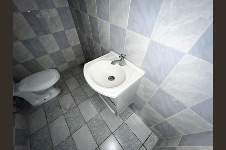 Casa à venda com 164m², 3 quartos e 3 vagasBanheiro da garagem