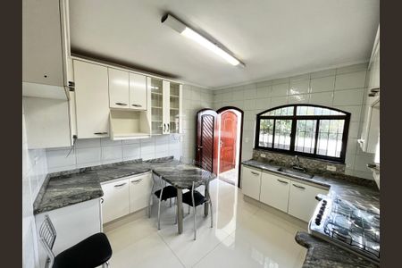 Casa à venda com 164m², 3 quartos e 3 vagasCozinha