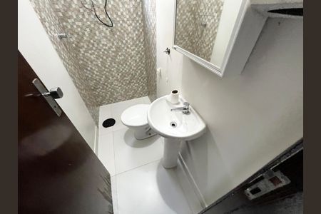 Casa à venda com 164m², 3 quartos e 3 vagasBanheiro Casa 2