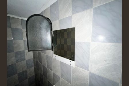 Casa à venda com 164m², 3 quartos e 3 vagasBanheiro da garagem