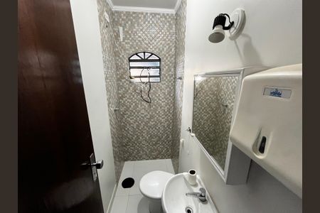 Casa à venda com 164m², 3 quartos e 3 vagasBanheiro Casa 2