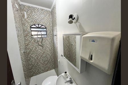 Casa à venda com 164m², 3 quartos e 3 vagasBanheiro Casa 2