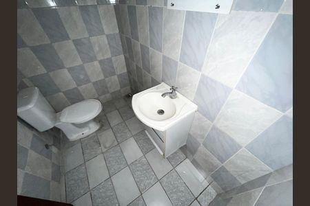 Casa à venda com 164m², 3 quartos e 3 vagasBanheiro da garagem