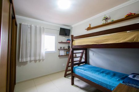 Casa à venda com 215m², 3 quartos e 2 vagasQuarto 2 - Suíte