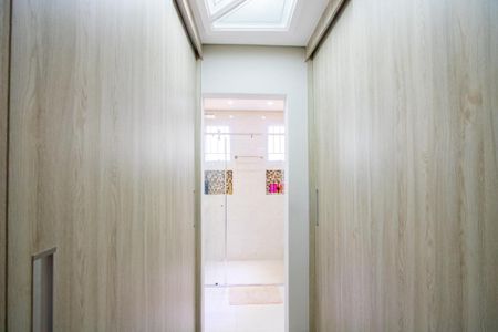 Closet do quarto 1 de casa à venda com 3 quartos, 215m² em Vila Pires, Santo André