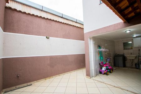 Casa à venda com 215m², 3 quartos e 2 vagasQuintal/Espaço gourmet