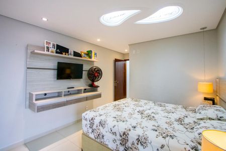 Casa à venda com 215m², 3 quartos e 2 vagasQuarto 1 - Suíte