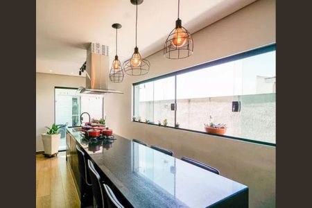Cozinha de casa de condomínio à venda com 4 quartos, 375m² em Jardim Vila Formosa, São Paulo