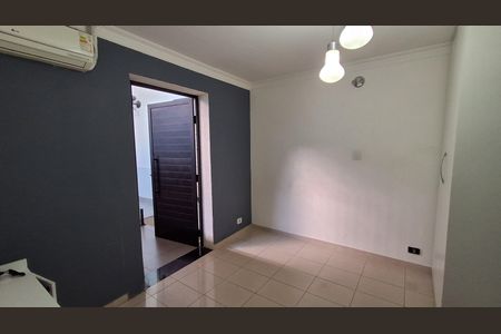 Casa à venda com 133m², 3 quartos e 2 vagasSuíte 2