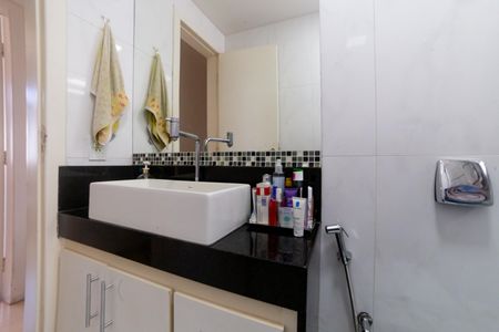 Apartamento à venda com 105m², 3 quartos e 1 vagaBanheiro Social