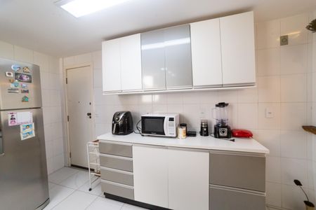Apartamento à venda com 105m², 3 quartos e 1 vagaCozinha e Área de Serviço