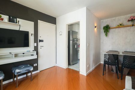 Sala de apartamento à venda com 3 quartos, 65m² em Real Parque, São Paulo