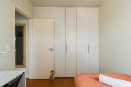 Apartamento à venda com 65m², 3 quartos e 1 vagaQuarto 2