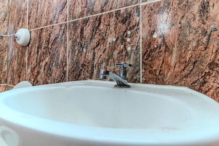 Banheiro de kitnet/studio para alugar com 1 quarto, 30m² em Santa Cecilia, São Paulo