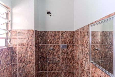 Banheiro de kitnet/studio para alugar com 1 quarto, 30m² em Santa Cecilia, São Paulo