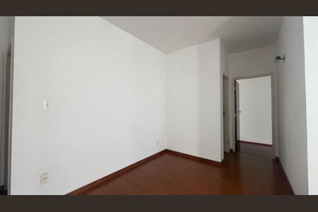 Apartamento à venda com 57m², 1 quarto e 1 vaga