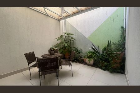 Apartamento à venda com 57m², 1 quarto e 1 vaga