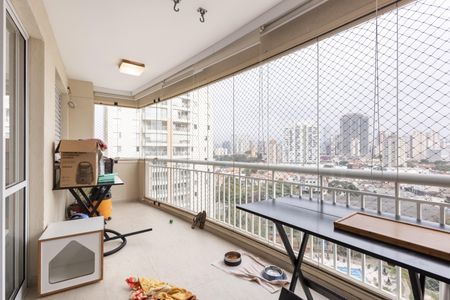 Apartamento à venda com 122m², 4 quartos e 2 vagas Apartamento à venda com 122m², 4 quartos e 2 vagasVaranda
