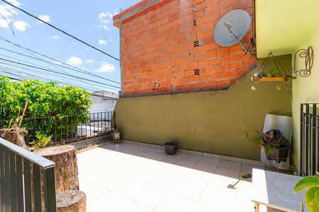 Casa para alugar com 85m², 2 quartos e sem vagaÁrea comum