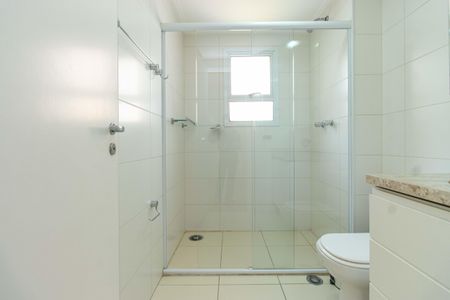 Apartamento para alugar com 100m², 2 quartos e 3 vagas Apartamento para alugar com 100m², 2 quartos e 3 vagasBanheiro da Suíte 1