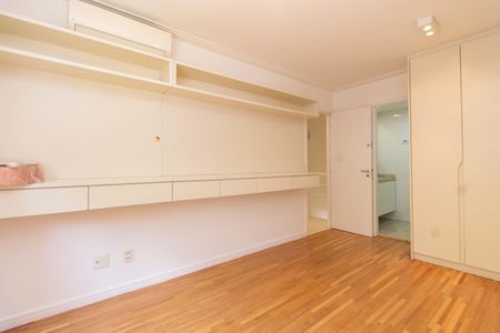 Apartamento para alugar com 100m², 2 quartos e 3 vagas Apartamento para alugar com 100m², 2 quartos e 3 vagasSuíte 2