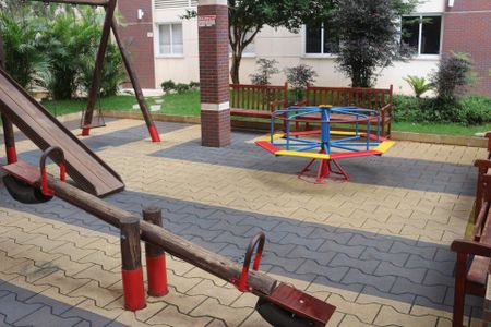 Apartamento à venda com 71m², 3 quartos e 2 vagasÁrea comum - Playground