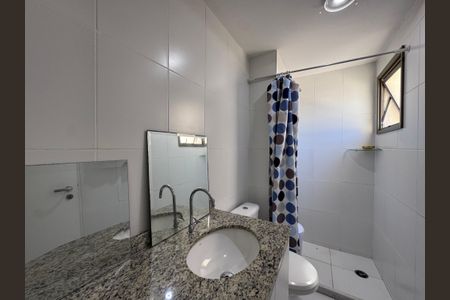 Apartamento para alugar com 211m², 3 quartos e 2 vagasBanheiro Social - Segundo Andar