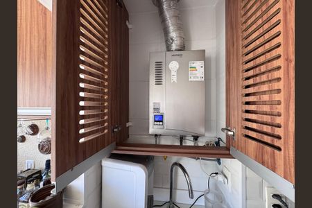 Apartamento para alugar com 211m², 3 quartos e 2 vagasCozinha e Área de Serviço
