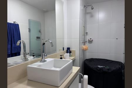 Apartamento para alugar com 211m², 3 quartos e 2 vagasBanheiro Social