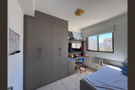 Apartamento para alugar com 211m², 3 quartos e 2 vagasQuarto 2