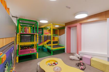 Apartamento à venda com 168m², 3 quartos e 3 vagas Apartamento à venda com 168m², 3 quartos e 3 vagasBrinquedoteca